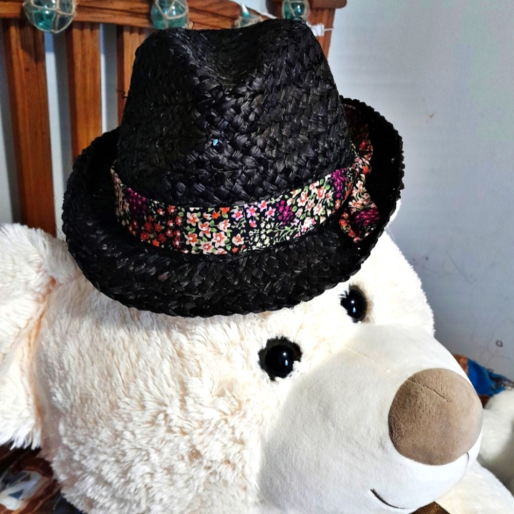 Betsey  Johnson Black  Fedora Hat